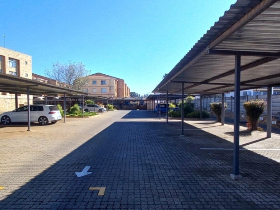 0 Bedroom Property for Sale in Kannoniers Park North West